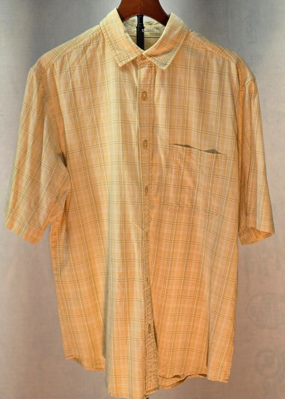 Woolrich Men's Medium Yellow Plaid Short Sleeve Button Down Shirt Cotton‎ Casual